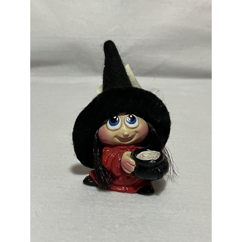 Bette Witch Holding Love Potion Large Eyes Shelf Sitter Halloween Decor 6"